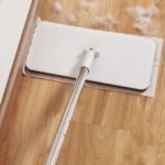 Low-Profile Flat Mop for Dry and Wet Sheets